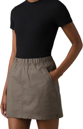 Double Peak Skort