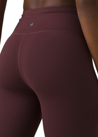 Transform 7/8 Leggings - Women's