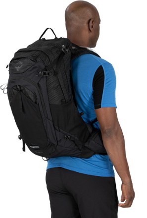 Osprey Manta 34 Hydration Pack Men s The Market Place