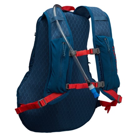 Crossover 5 Liter Hydration Pack