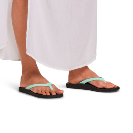 Puawe Flip-Flops - Women's