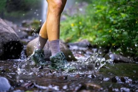 Eve Light Weight Hiker Crew Socks - Women's