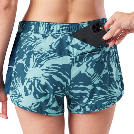 Printed Essential Shorts 2.0 - Women's