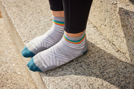 Run Quarter Ultra-Lightweight Cushion Socks - Women's