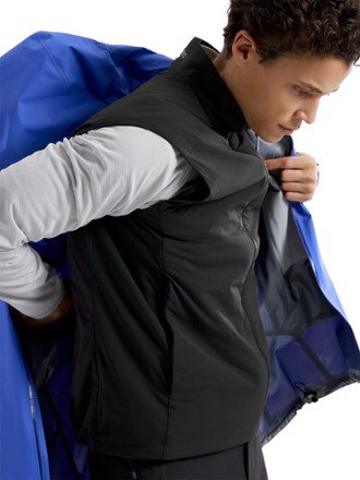 Atom Insulated Vest - Men's