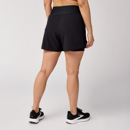 2-in-1 Chaser 5" Shorts 2.0 - Women's