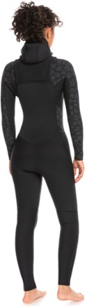 5/4/3 mm Swell Series Hooded Chest-Zip Wetsuit - Women's