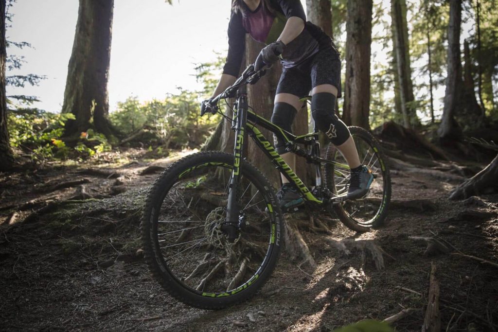 Full-Suspension vs. Hardtail Mountain Bikes | REI Co-op ...