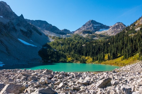 Aurora Hunting in the North Cascades