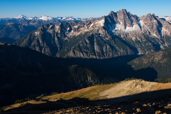 Aurora Hunting in the North Cascades