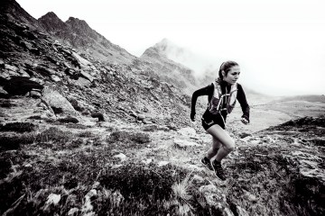 female trail running