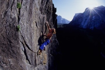 Heidi Wirtz climbing