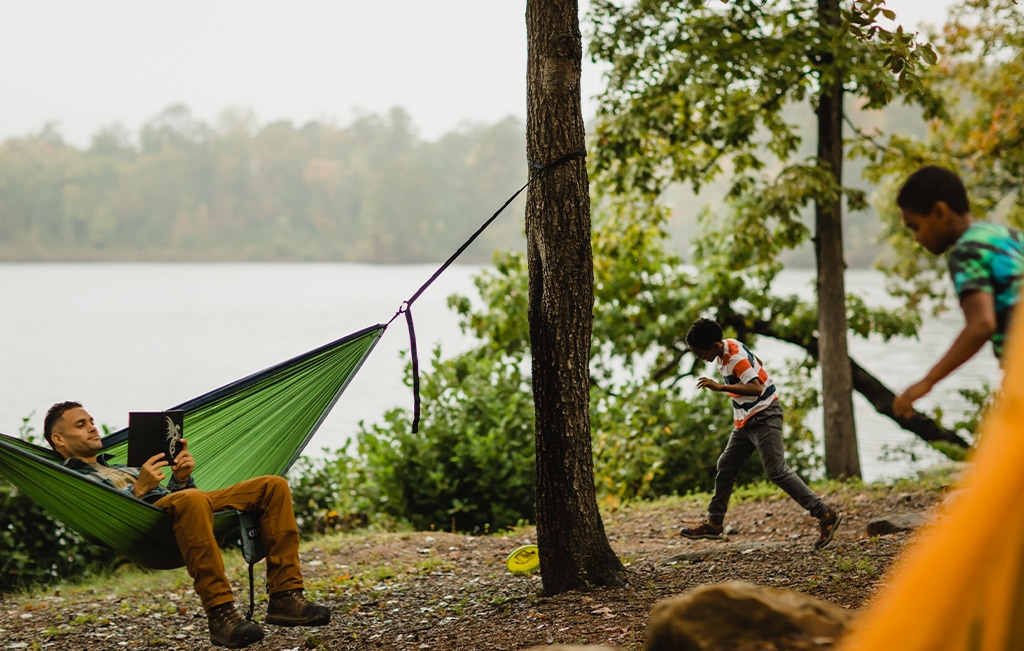 lake and trail double hammock