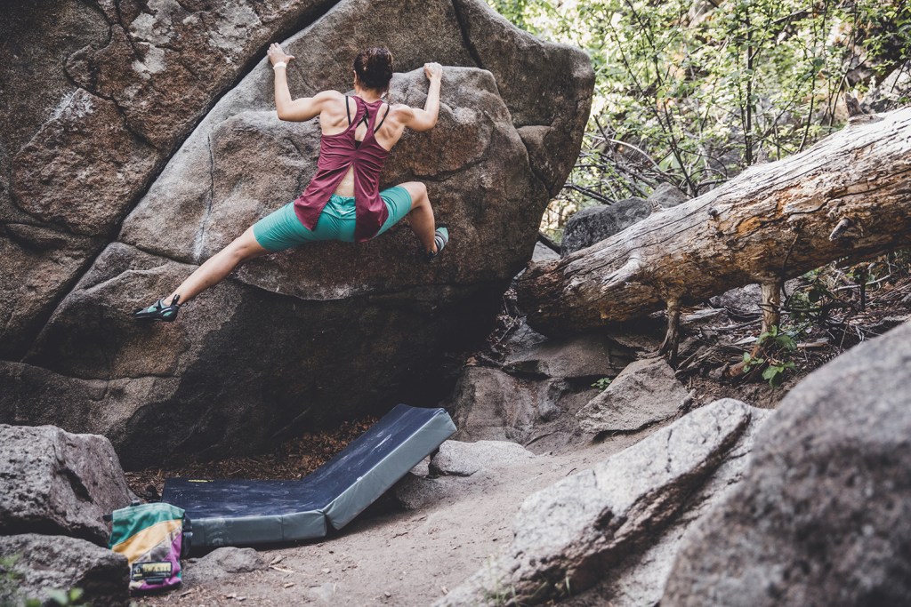 Edwards bouldering in Leavenworth, WA