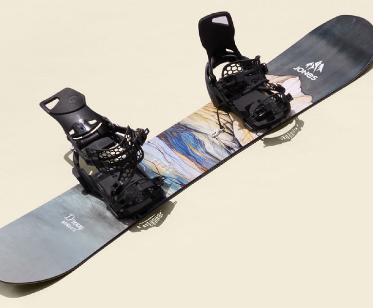 A Jones snowboard with Nidecker bindings.