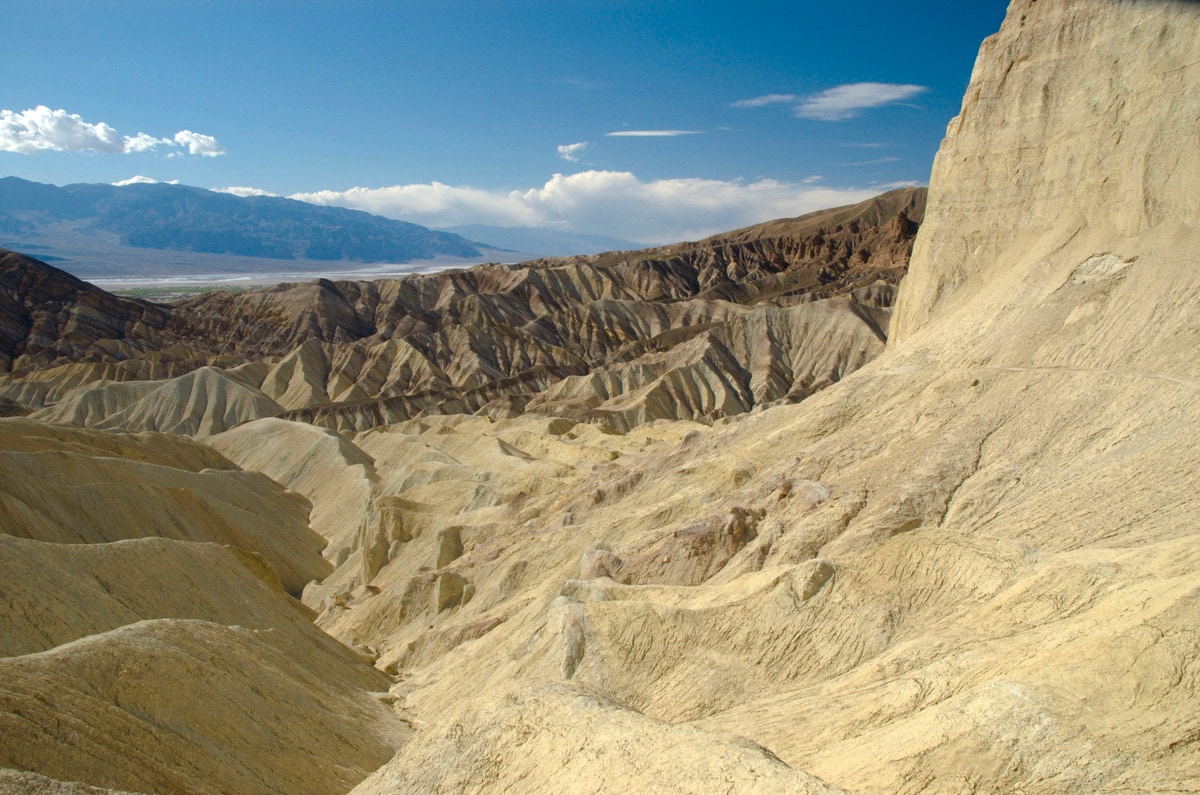 With the help of our top guides, we'll gain an understanding of this desert parks fascinating geology and marvel at its unique geographical features.