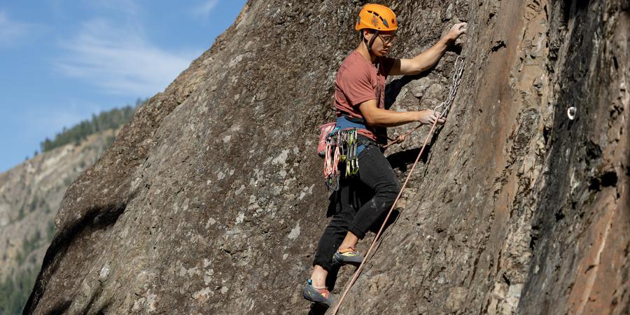 Men's Bouldering & Climbing Clothing Range