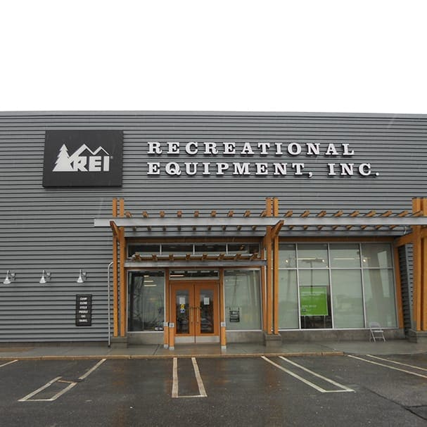 REI Carle Place Store