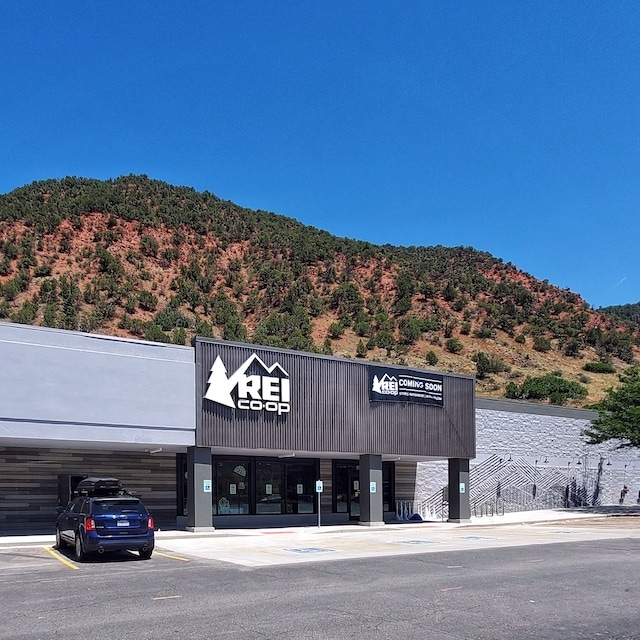 REI Glenwood Springs Store