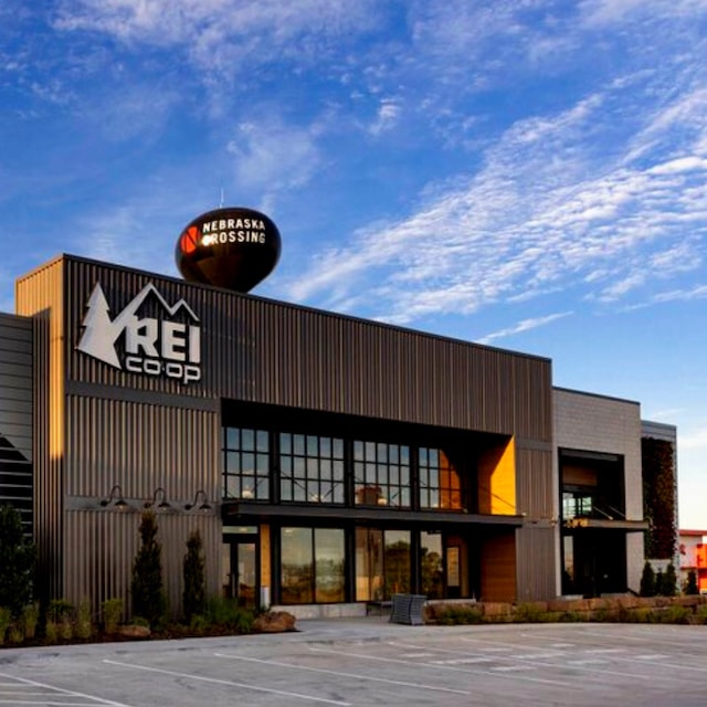 REI Gretna Store