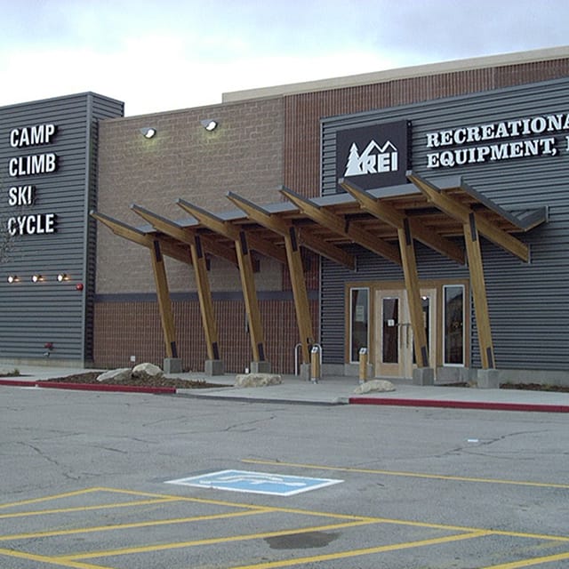 REI Sandy Store