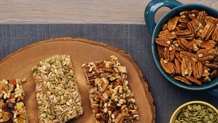 granola bars on a kitchen top linking to recipe