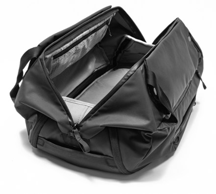 Peak Design Travel Duffelpack - 65 L 3