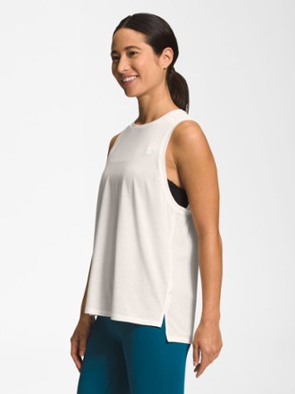 The North Face Wander Slitback Tank Top - Women's 4