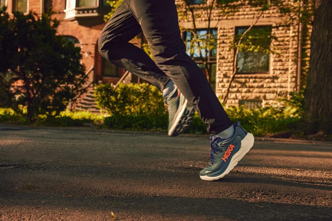 Location Image for Gaviota 6 Road-Running Shoes - Men's