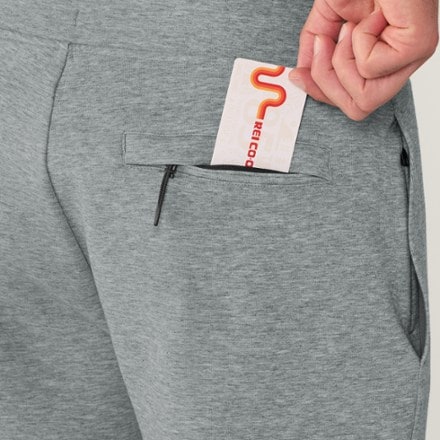 On Focus Tech Sweatpants - Men's 5