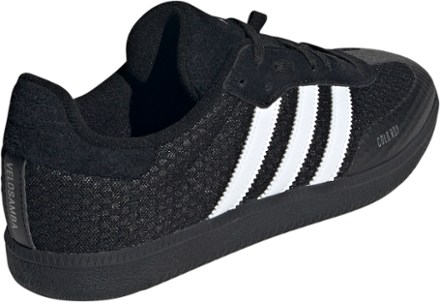 Samba sock clearance primeknit shoes amazon