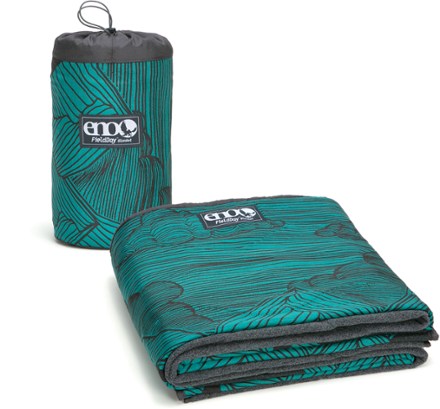 Eno best sale beach blanket