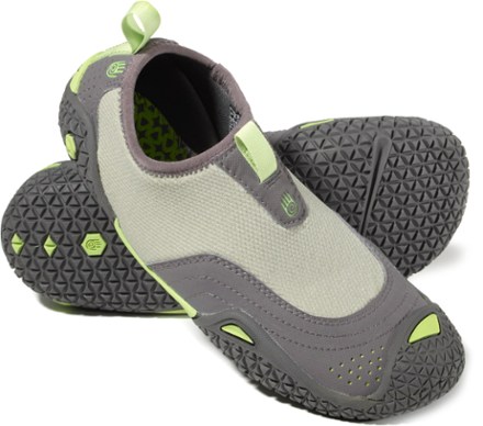 teva proton water shoes