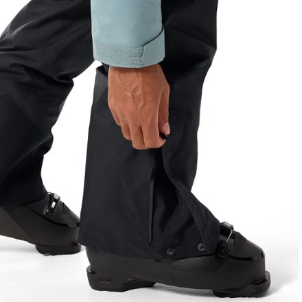 Arc'teryx Fissile Insulated Snow Pants - Men's 6