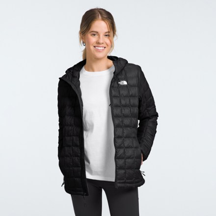 The North Face ThermoBall Eco Insulated Hoodie 2.0 - Women's 3