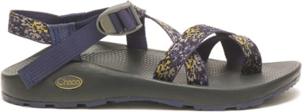 Men's chacos deals on sale