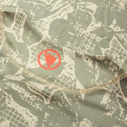 Endura LTD Grid Floral Printed Long-Sleeve Bike T-Shirt - Men's 7