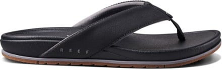 Product Image of color Black/Gum