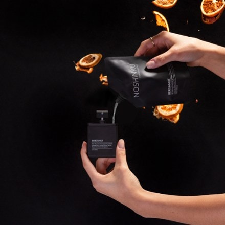 Noshinku Refillable Ultra-Moisturizing Pocket Sanitizer 8