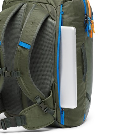 Cotopaxi Allpa 42 L Travel Pack Accessory not included