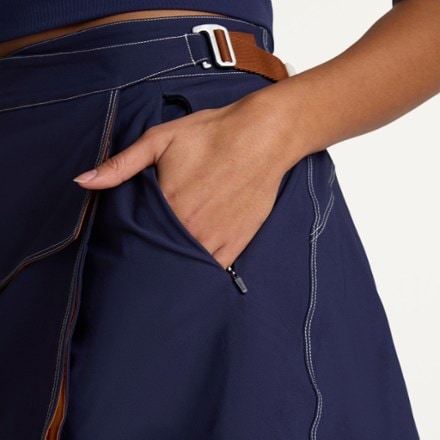 SENIQ Trailmix Hike Cargo Skort - Women's 4