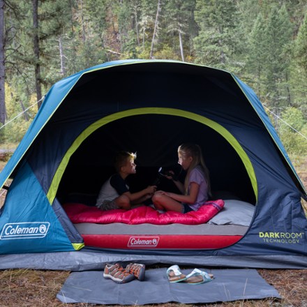 Coleman Skydome Dark Room 4-Person Tent 3