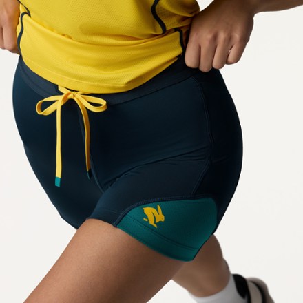 rabbit Pacer 4" Shorts - Women's 4