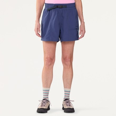 Mountain Hardwear Stryder Belted Shorts - Women's 2