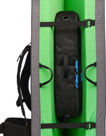 Black Diamond Capsule 20 Boulder Bag Designed to fit inside your crash pad