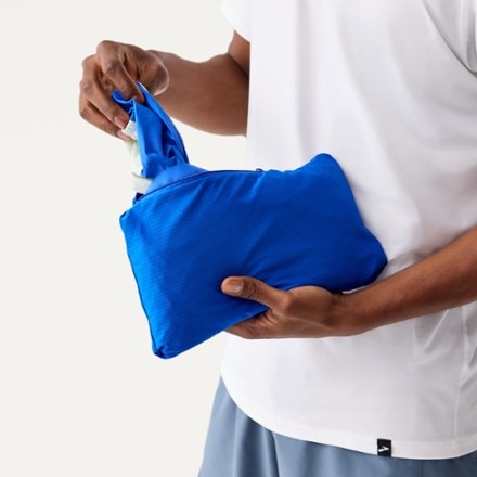 Brooks Canopy Packable Jacket - Men's 5