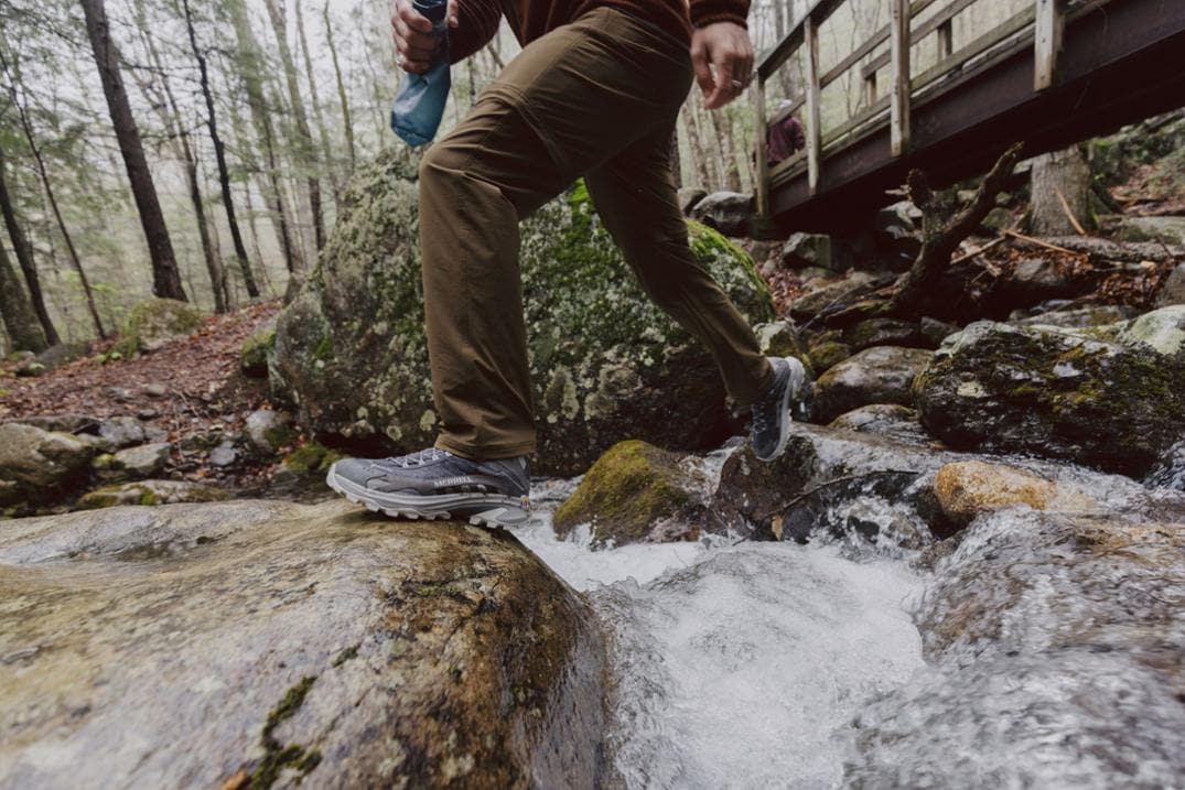 Location Image for Moab Speed 2 Mid GTX Hiking Boots - Men's