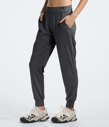 The North Face Aphrodite Joggers - Women's 4