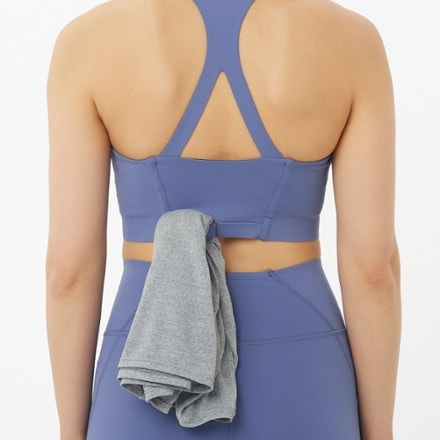 Salomon SHAKEout Bliss Bra 3