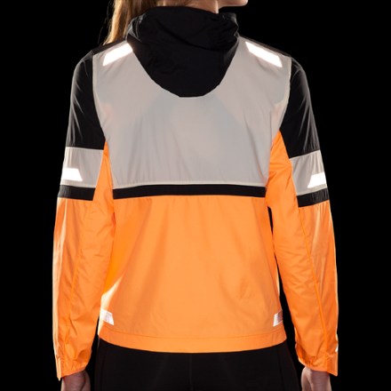 Brooks Run Visible Jacket 2.0 - Women's 8